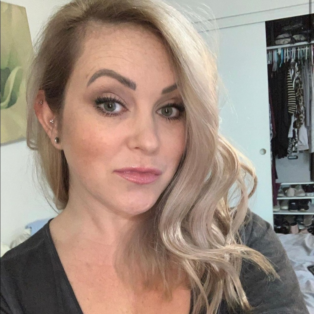 Meet your Posher, Gina